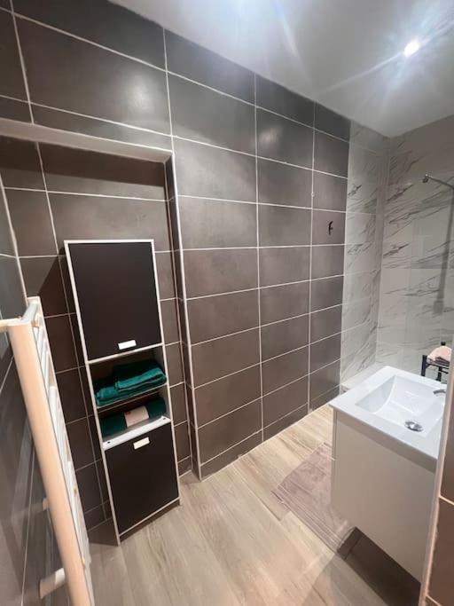 T2 Neuf Et Moderne Climatiser Avec Netflix Amazon Marseille Ngoại thất bức ảnh